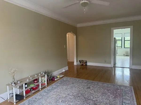 145 Englewood Ave #42, Boston, MA 02135