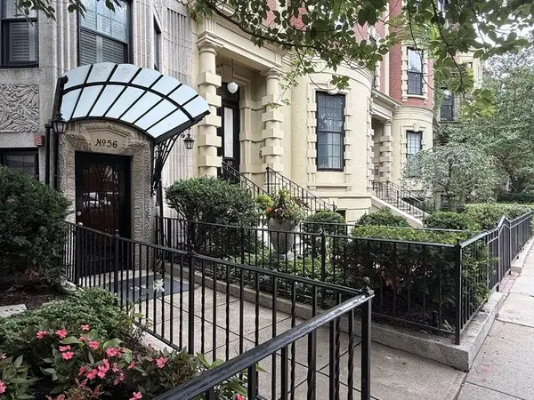 56 Commonwealth Ave #22