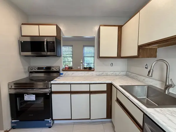 88 Gordon Street #304, Boston, MA 02135