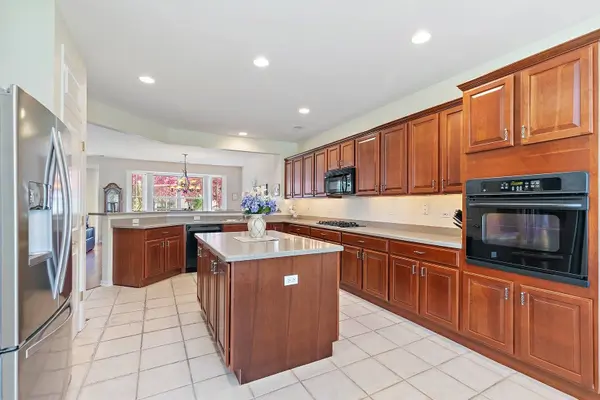 13506 Dakota Fields DR, Huntley, IL 60142