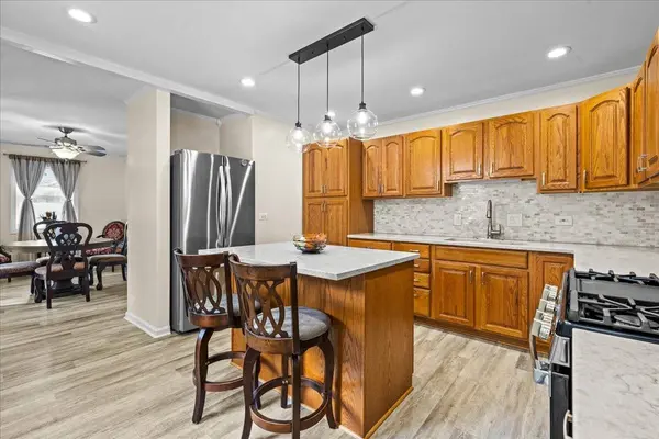 2311 Sigwalt ST, Rolling Meadows, IL 60008