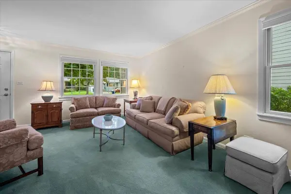 1122 Osterman AVE, Deerfield, IL 60015