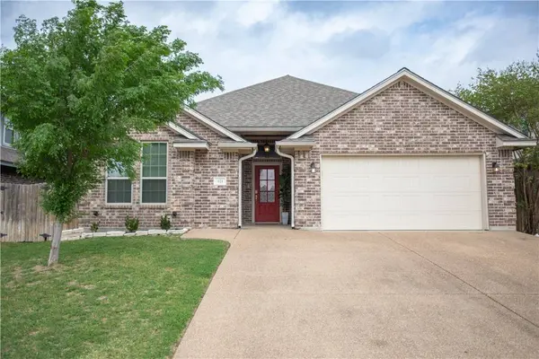 921 Emerald Dove, College Station, TX 77845