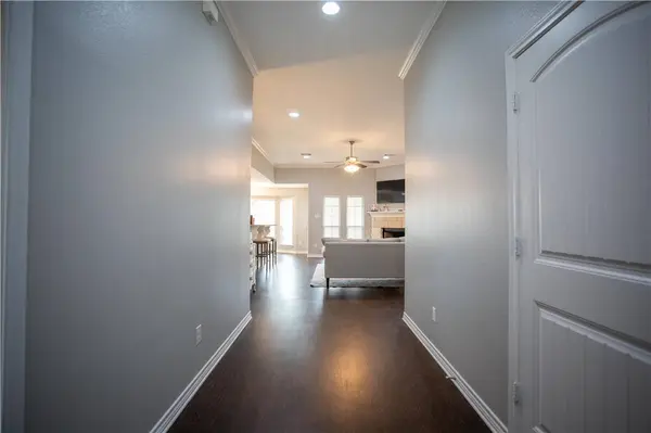 921 Emerald Dove, College Station, TX 77845