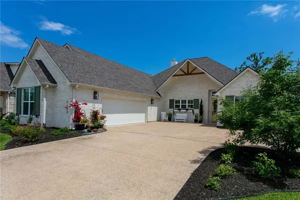 1753 Kerr Valley LN, College Station, TX 77845