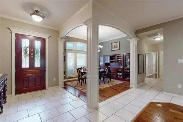 4415 Edinburgh PL, College Station, TX 77845