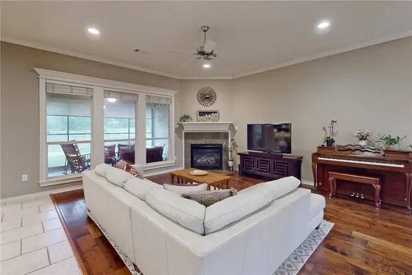 4415 Edinburgh PL, College Station, TX 77845