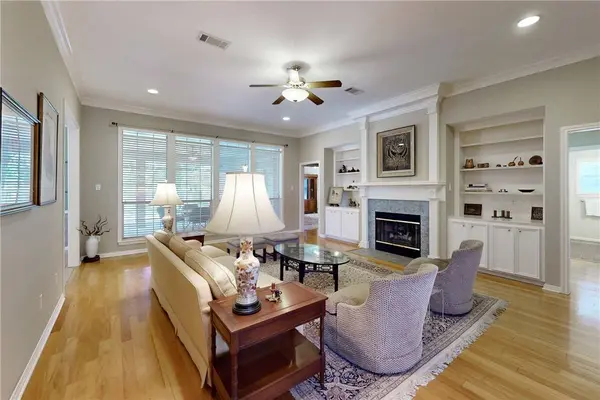 707 Coral Ridge, College Station, TX 77845