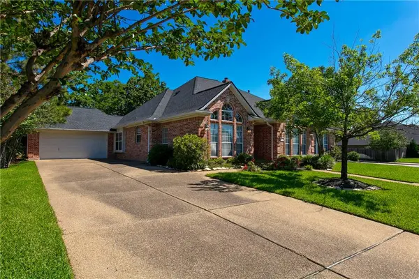 707 Coral Ridge, College Station, TX 77845