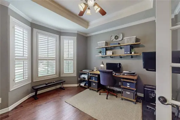 5114 Congressional DR, College Station, TX 77845