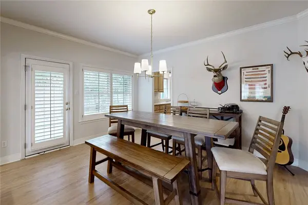 922 Grand Oaks CIR, College Station, TX 77840