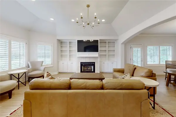 922 Grand Oaks CIR, College Station, TX 77840