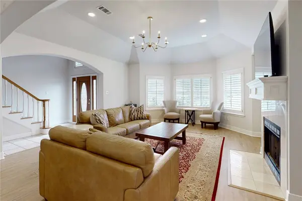 922 Grand Oaks CIR, College Station, TX 77840