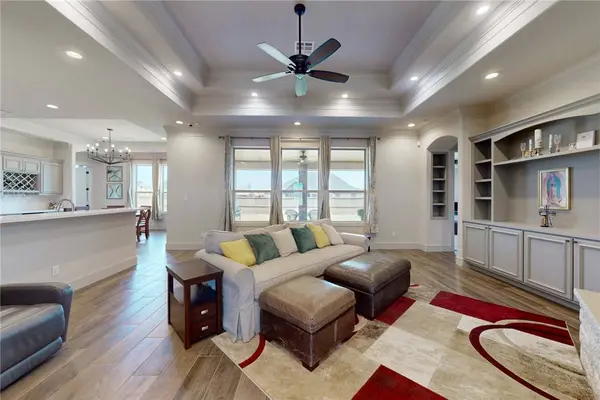 5015 Highline DR, Bryan, TX 77802
