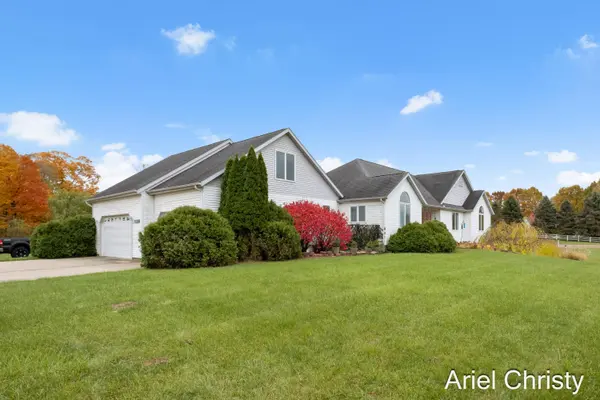 3700 8th Avenue, Hudsonville, MI 49426