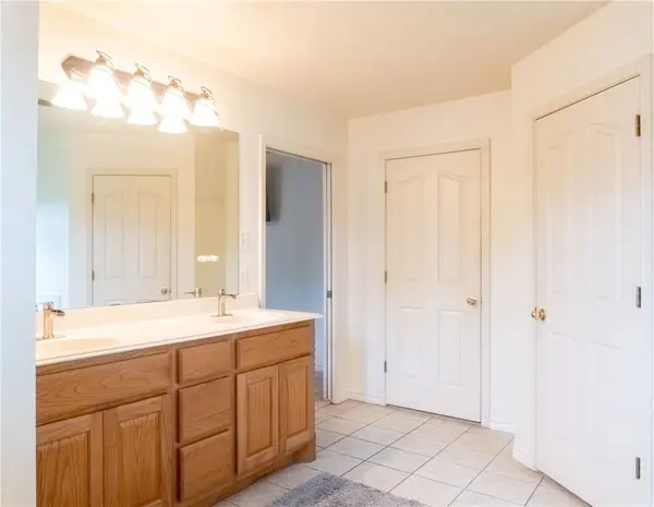 919 Alan LN, Caldwell, TX 77836