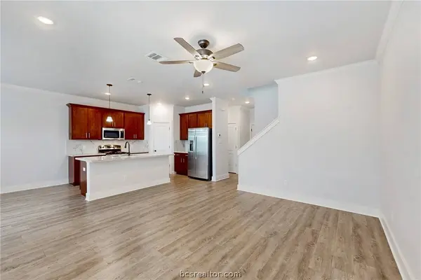 2109 Jax DR, College Station, TX 77845