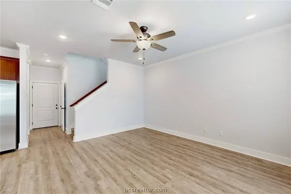 2109 Jax DR, College Station, TX 77845