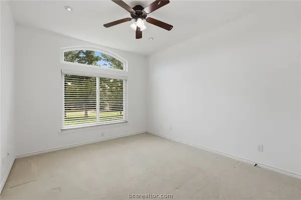 1200 Beacon CT, College Station, TX 77845