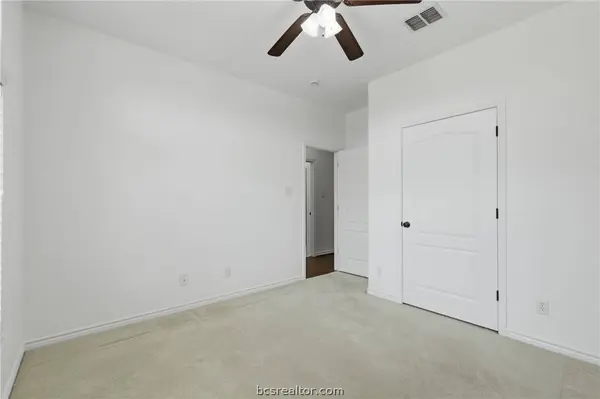 1200 Beacon CT, College Station, TX 77845