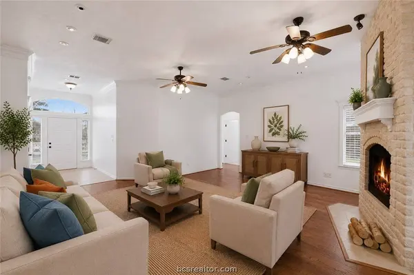 1200 Beacon CT, College Station, TX 77845