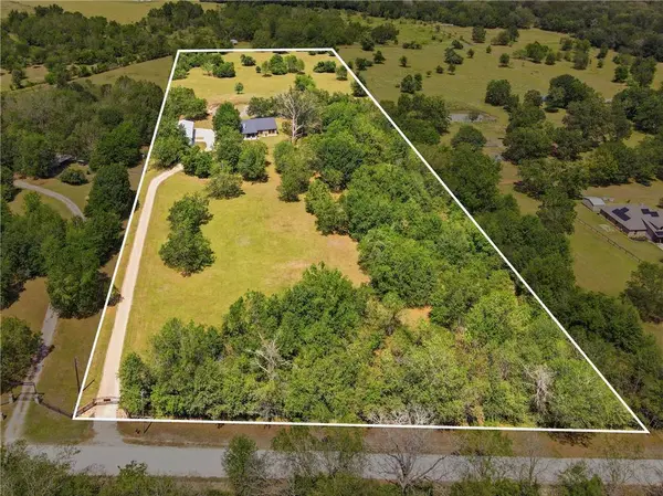 9753 River Ridge DR, Hearne, TX 77859