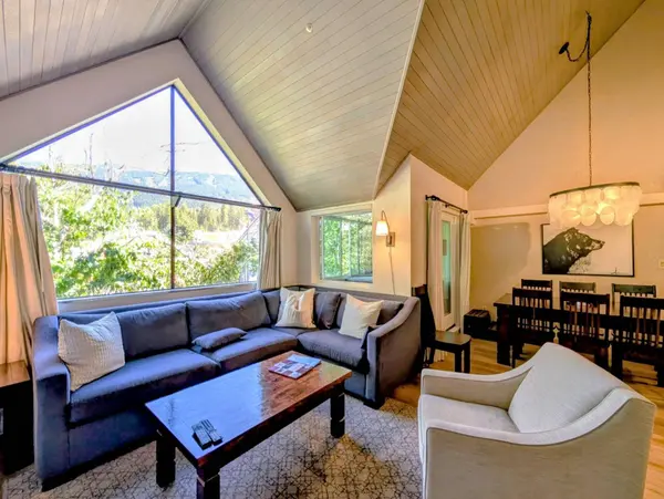 4293 Mountain SQ #903(51)