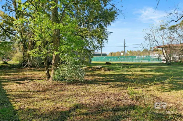 9765 Milton Jones Road, Daphne, AL 36526
