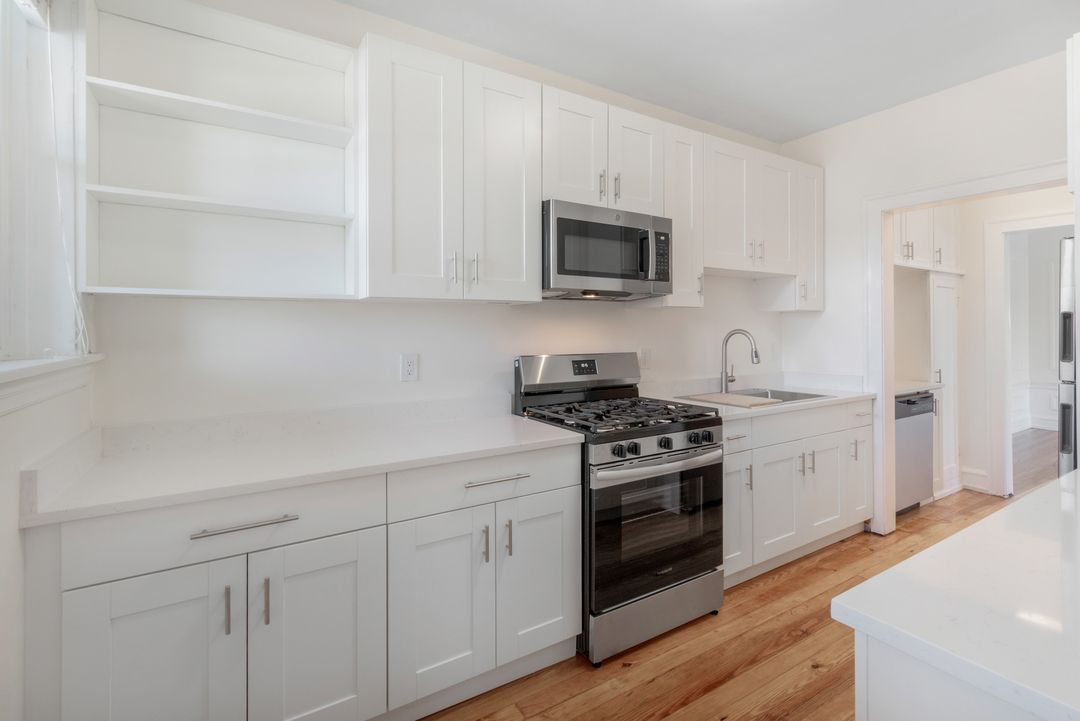 9 Kitchen3