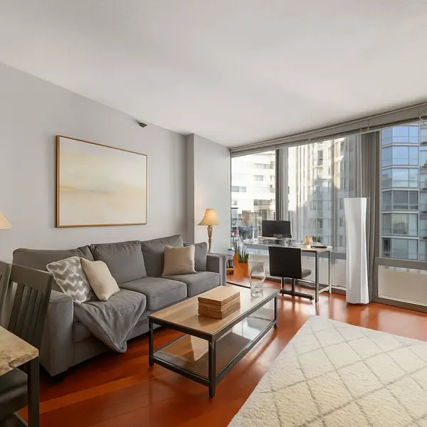 600 N Kingsbury ST #906, Chicago, IL 60654