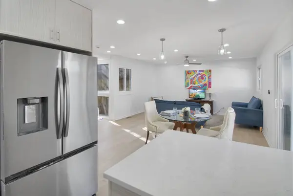 920 Dodge AVE, Evanston, IL 60202