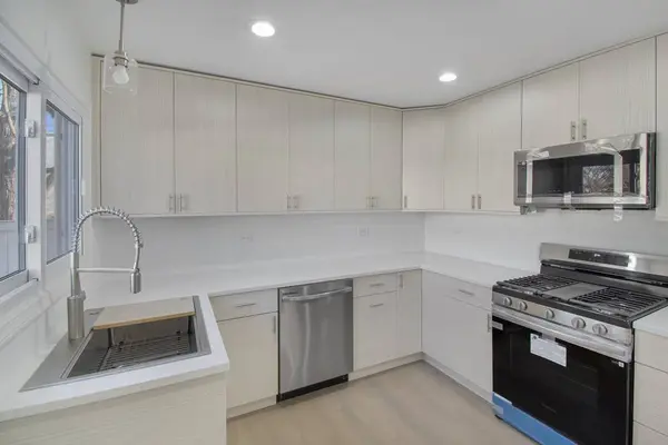 920 Dodge AVE, Evanston, IL 60202