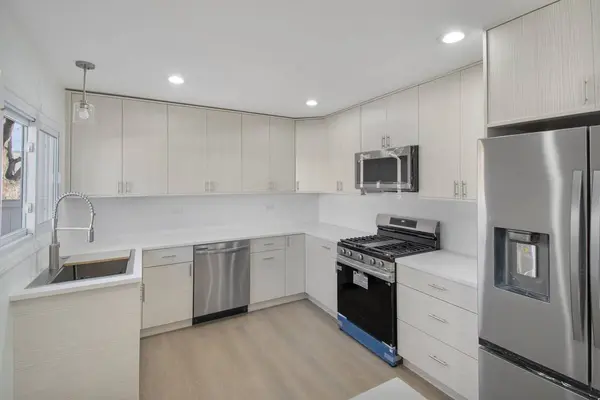 920 Dodge AVE, Evanston, IL 60202