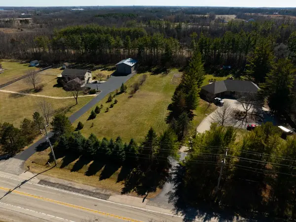 23901 W Grass Lake RD, Antioch, IL 60002