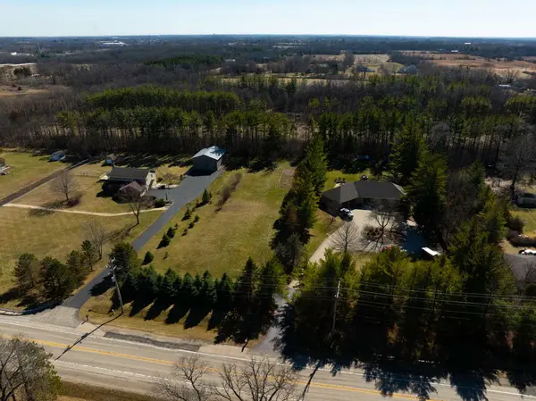 23901 W Grass Lake RD, Antioch, IL 60002