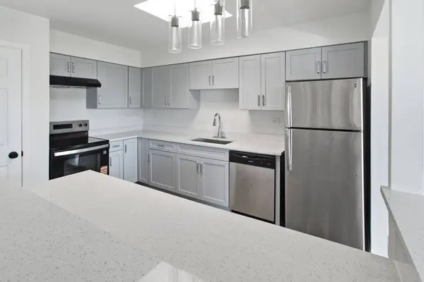 9445 Kenton AVE #406, Skokie, IL 60076