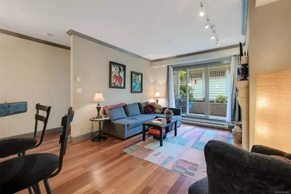 1620 McKenzie Ave #204, Saanich, BC V8N 0A1