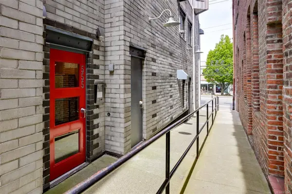 555 Chatham St #401, Victoria, BC V8T 1E1