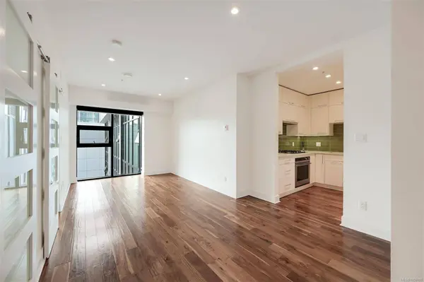 1105 Pandora Ave ##N414, Victoria, BC V8V 3P9