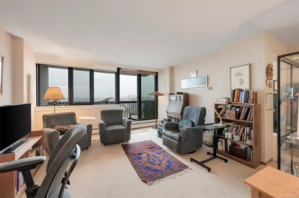 647 Michigan St ##1803, Victoria, BC V8V 1S9