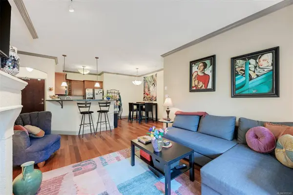 1620 McKenzie Ave ##204