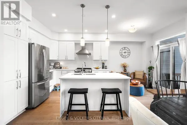 740 MIIKANA ROAD, Ottawa, ON K1X0H6