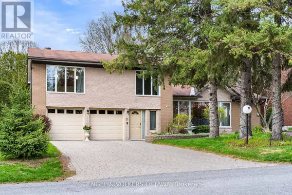 21 TIFFANY CRESCENT, Ottawa, ON K2K1W3