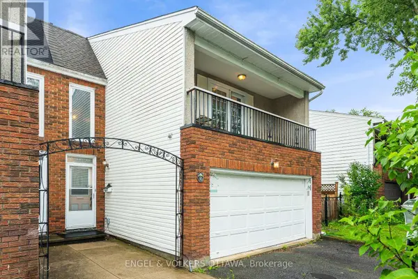10 ESTELLE CRESCENT, Ottawa, ON K2H5X1