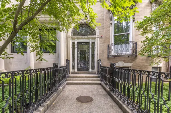 405 Commonwealth Ave #2B, Boston, MA 02215