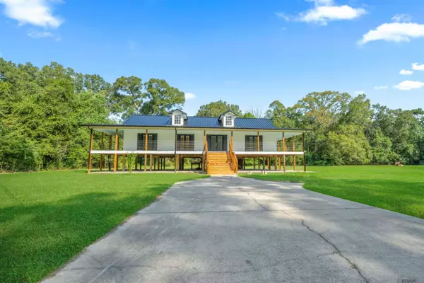 14845 Lucien St, Denham Springs, LA 70726
