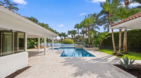 2432 Golf Brook DR, Wellington, FL 33414
