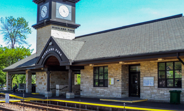 Highland Park downtown area on Chicago's North Shore, a desirable community for homebuyers