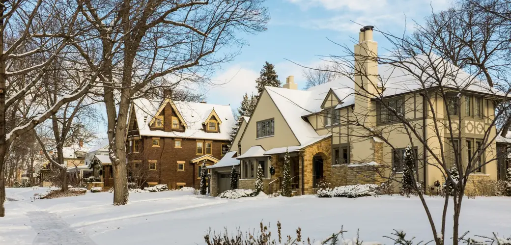 Is It Smarter to Buy a North Shore Home Now or Wait for Spring Inventory?