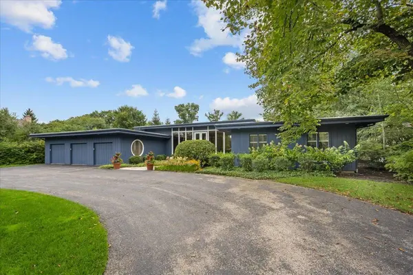 1675 Eastwood AVE, Highland Park, IL 60035